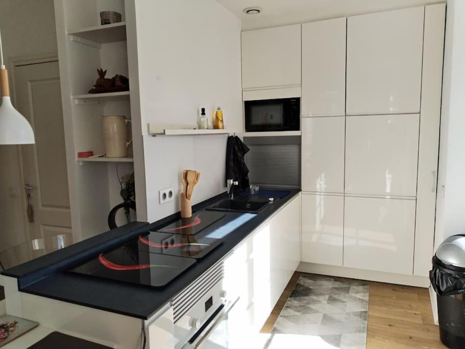 Centre Apartment *