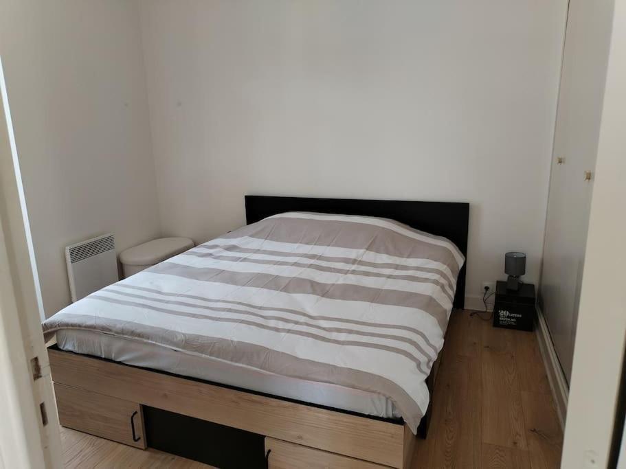 Apartment Centre *